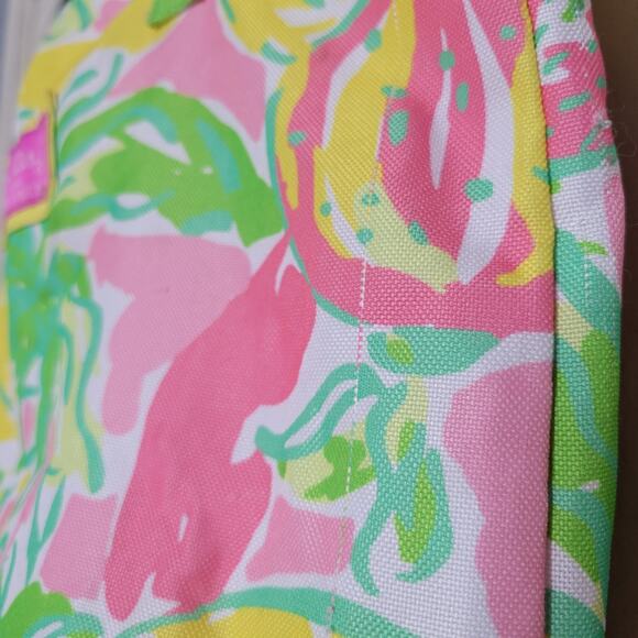 Lilly Pulitzer for Estee Lauder Beach Strawberry Banana Tote Bag - Picture 6 of 14